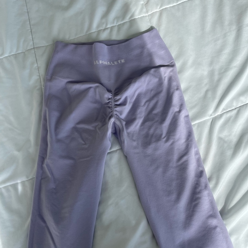 Small Purple Alphalete Amplify Leggings